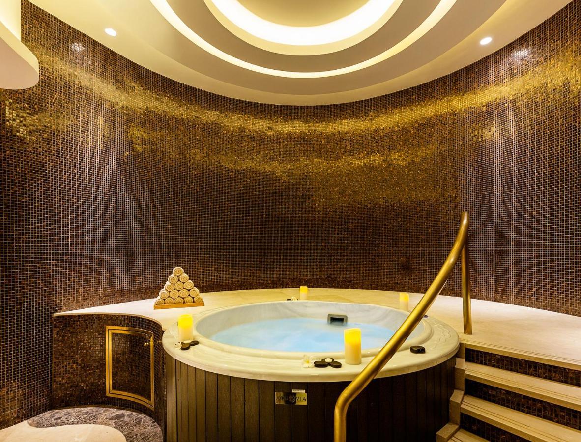 Hotel Ezdan Palace Doha