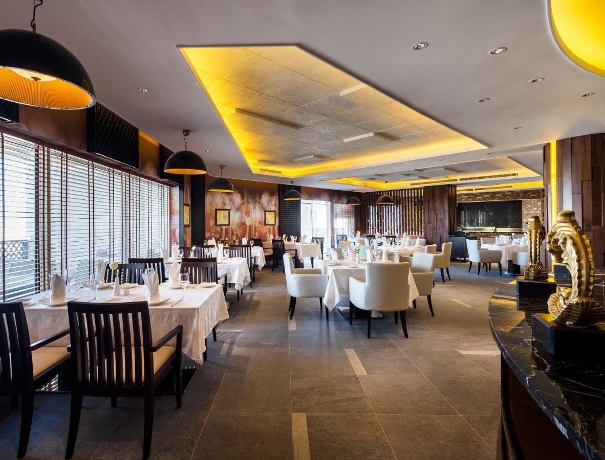 Ezdan Palace Hotel 5*