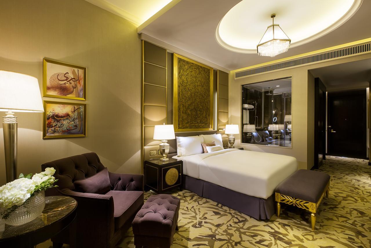 Ezdan Palace 5*